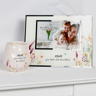 Mom 9.25" x 7.25" Frame (Holds 6" x 4" Photo)