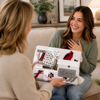 Holly & Berries 50" x 60" Knit Blanket