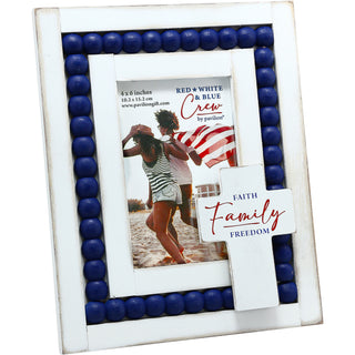 Family 7.75" x 10" Frame (Holds 4" x 6" Photo)