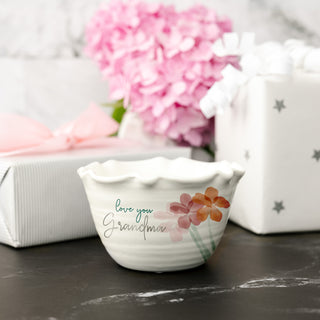 Grandma 9 oz - 100% Soy Wax Candle Scent: Tranquility