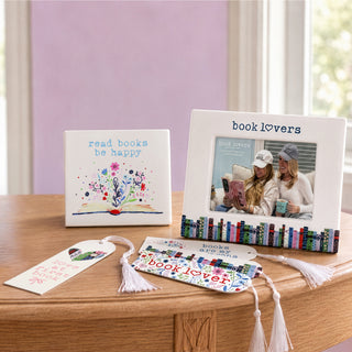 Book Lovers 8.25" x 6.25" Frame (Holds 6" x 4" Photo)