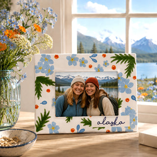 Alaska 8.25" x 6.5" Frame (Holds 6" x 4" Photo)
