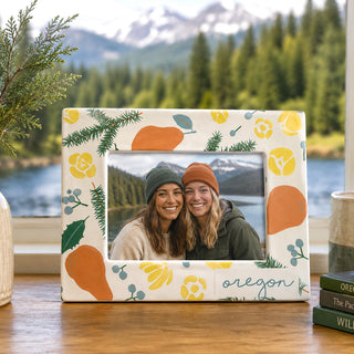Oregon 8.25" x 6.5" Frame (Holds 6" x 4" Photo)
