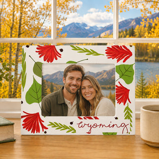 Wyoming 8.25" x 6.5" Frame (Holds 6" x 4" Photo)