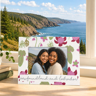Newfoundland & Labrador 8.25" x 6.5" Frame (Holds 6" x 4" Photo)