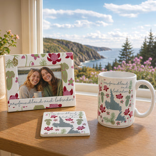 Newfoundland & Labrador 8.25" x 6.5" Frame (Holds 6" x 4" Photo)