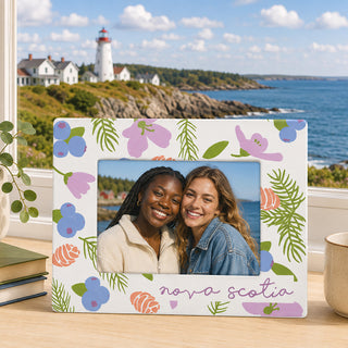 Nova Scotia 8.25" x 6.5" Frame (Holds 6" x 4" Photo)