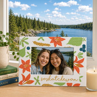 Saskatchewan 8.25" x 6.5" Frame (Holds 6" x 4" Photo)