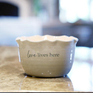 Love Lives Here 11 oz - 100% Soy Wax Reveal Candle Scent: Tranquility