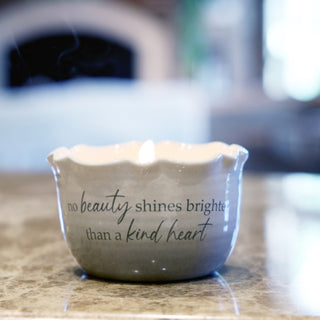 Kind Heart 11 oz - 100% Soy Wax Reveal Candle
Scent: Tranquility