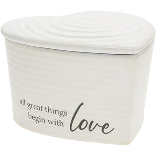 Love 8 oz - 100% Soy Wax Reveal Triple Wick Candle with Matches
Scent: Vanilla