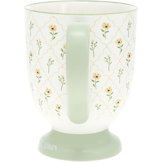 Amazing Grandma 13 oz Cup