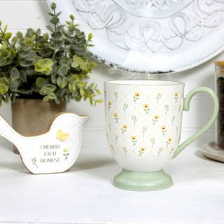 Amazing Grandma 13 oz Cup